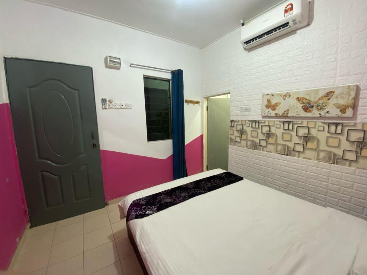 Langkawi Western Motel Pantai Cenang  Exterior photo